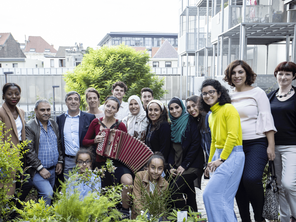 les habitants des marolles inaugurent leur jardin